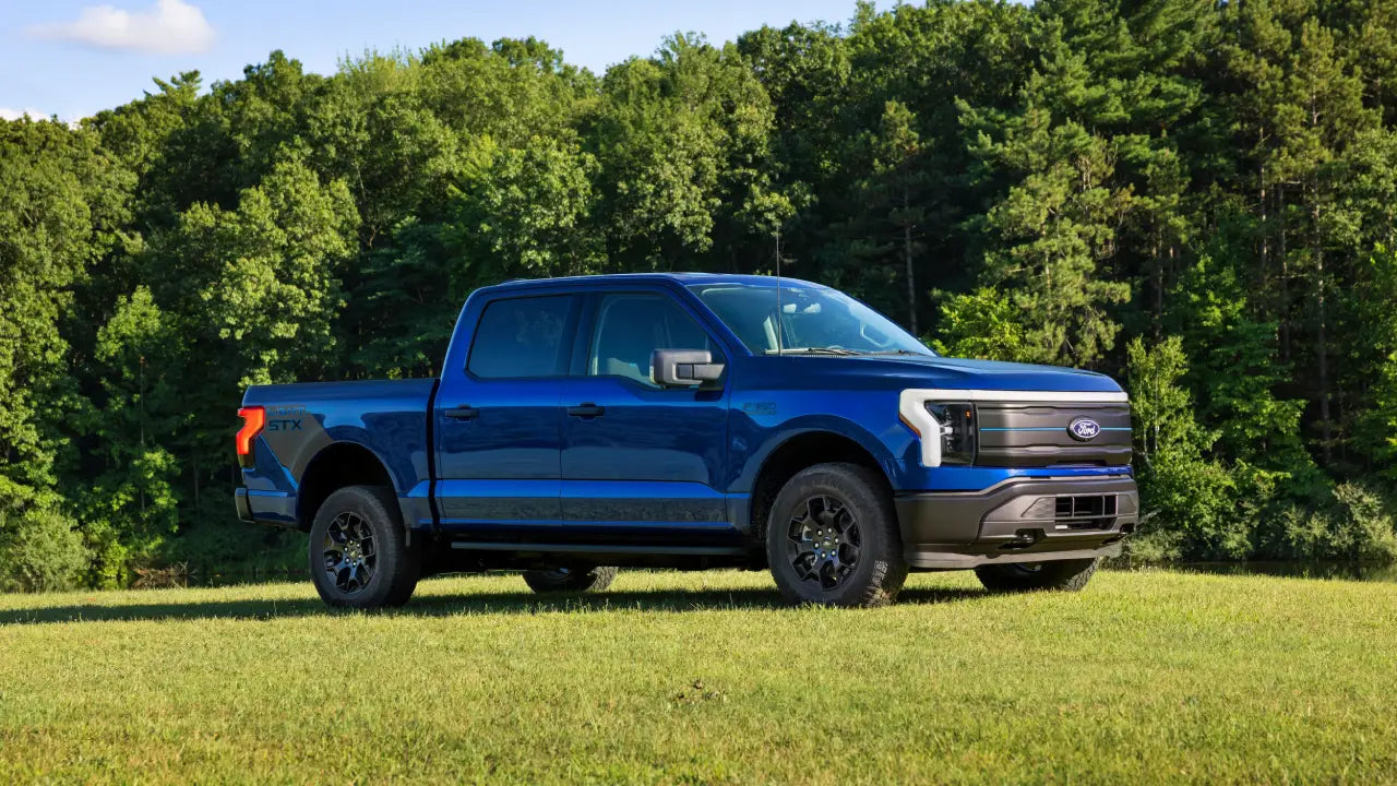 فورد F-150 لايتنينج STX 2026: شاحنة بيك أب كهربائية جديدة متينة للمبتدئين