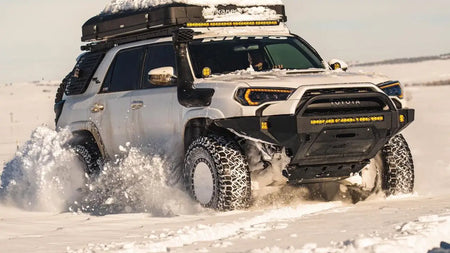 كيف تتسبب الإطارات الأكبر حجمًا في إضعاف استجابة دواسة الوقود (وكيفية إصلاح ذلك)