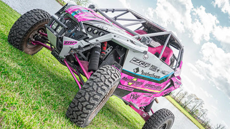 تحليل ملحقات الدراجات النارية جنبًا إلى جنب: من الحماية إلى الأداء