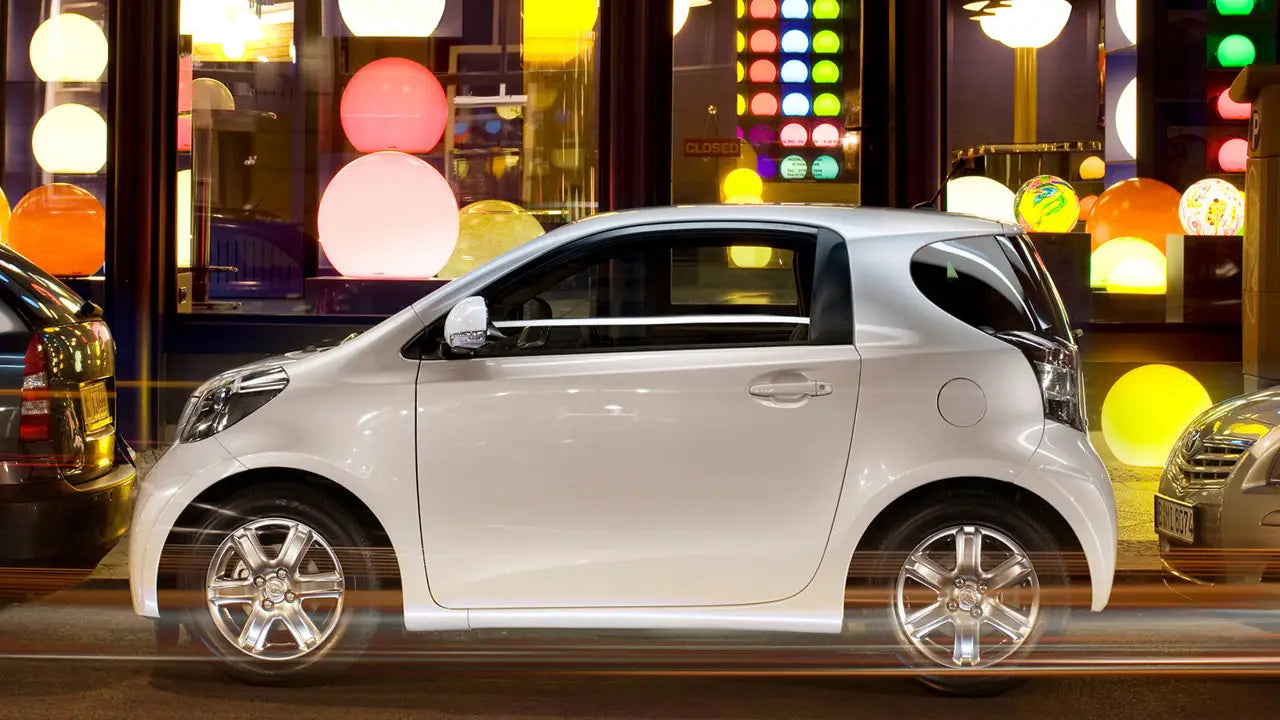 أفضل 10 سيارات ذات أسوأ النسب في تاريخ السيارات