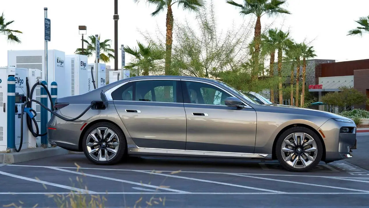 Solar Paint: Can Your Car’s Color Actually Charge Your Battery?