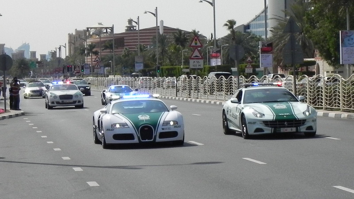 لماذا سيارات الشرطة في دبي فاخرة جدًا؟